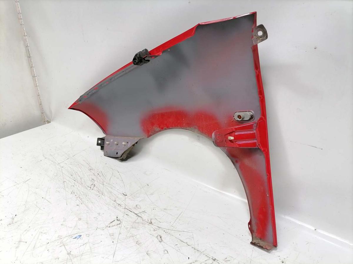 Seat Ibiza 6L original Kotflügel vorn rechts LS3H Emocion Rot Bj.2008